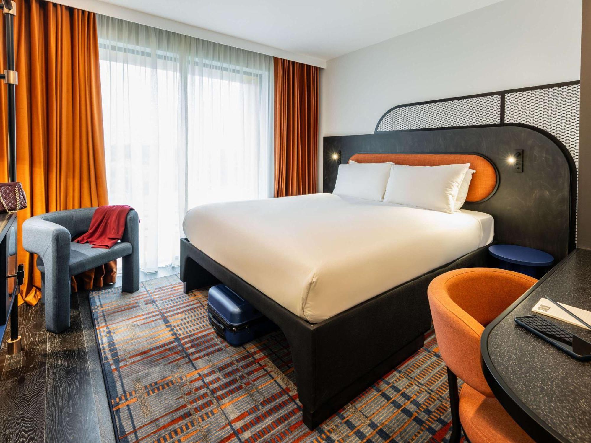 Tribe Manchester Airport By Accor Хейл Экстерьер фото