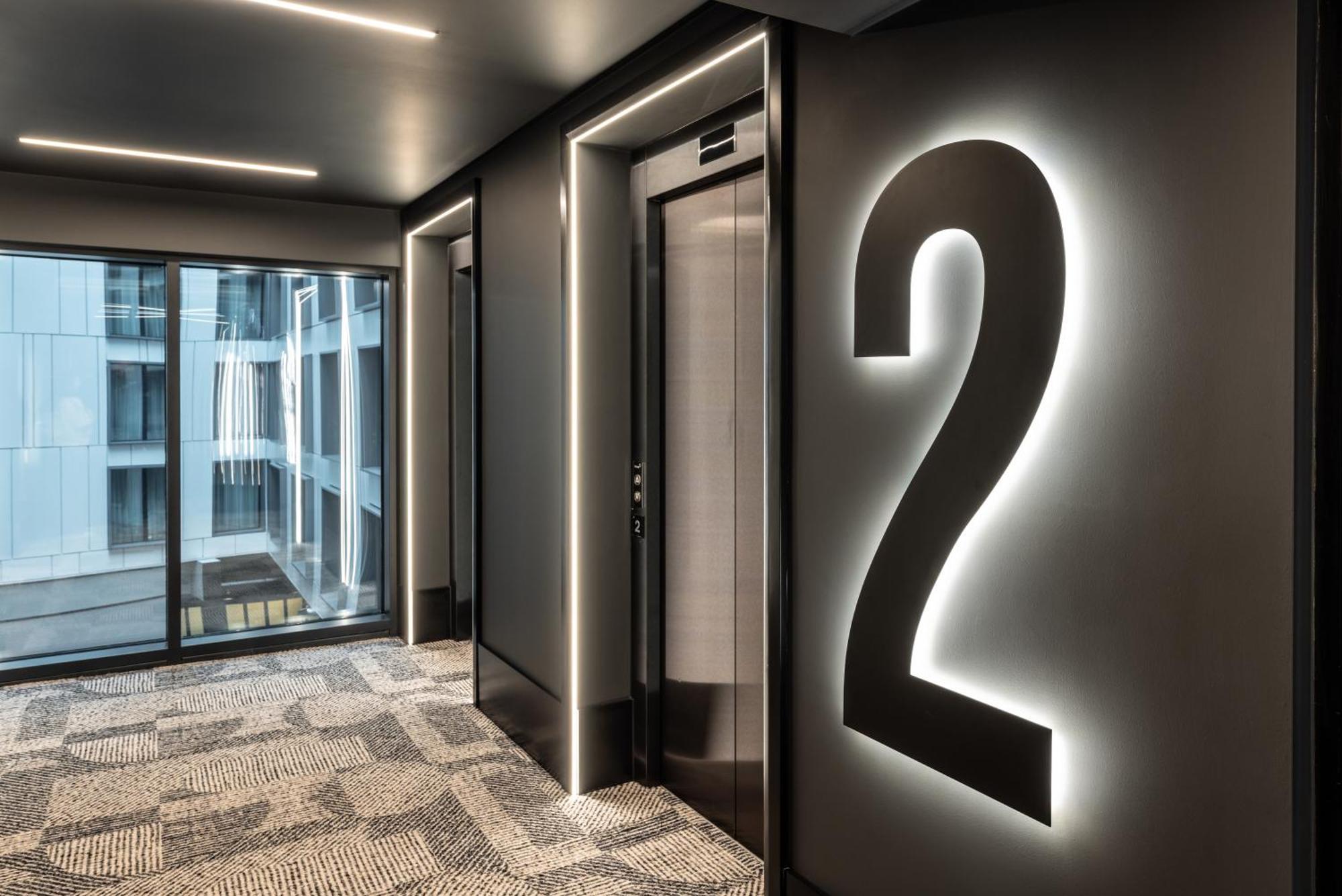 Tribe Manchester Airport By Accor Хейл Экстерьер фото